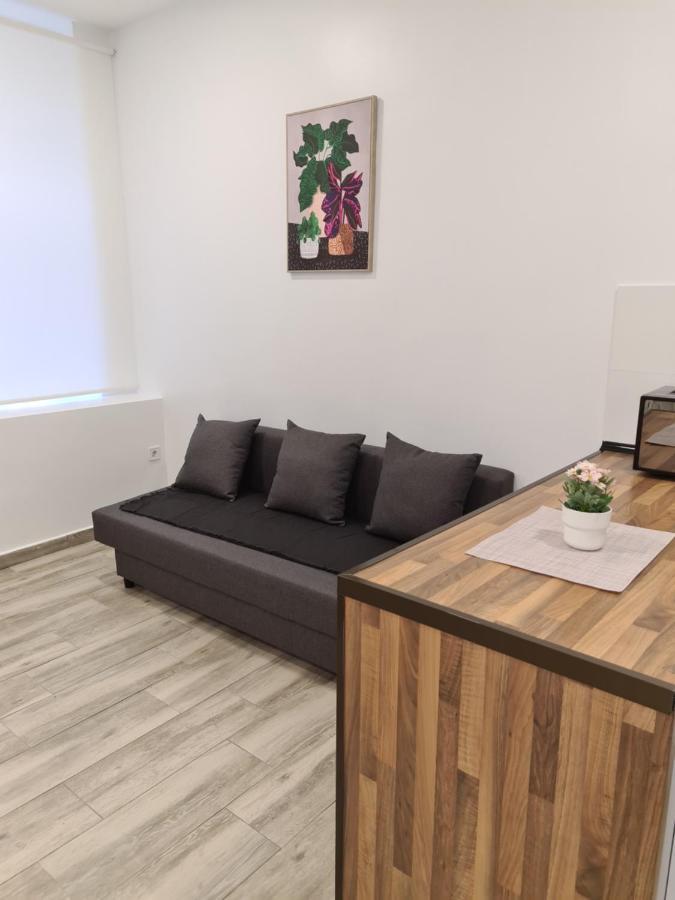 M-A Apartamento Duplex Jaen Apartment Madrid Exterior photo